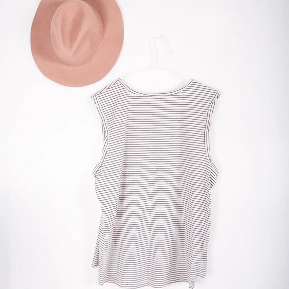 Vacay Mode Zoe + Liv Tank - Picture 3 of 5